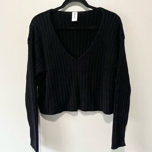 ABOUND- Black V Neck Ribbed Sweater Size S